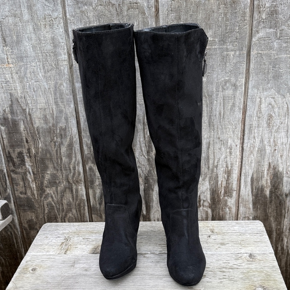 Liz Claiborne Eldridge Black Suede Knee High Boots Size 6